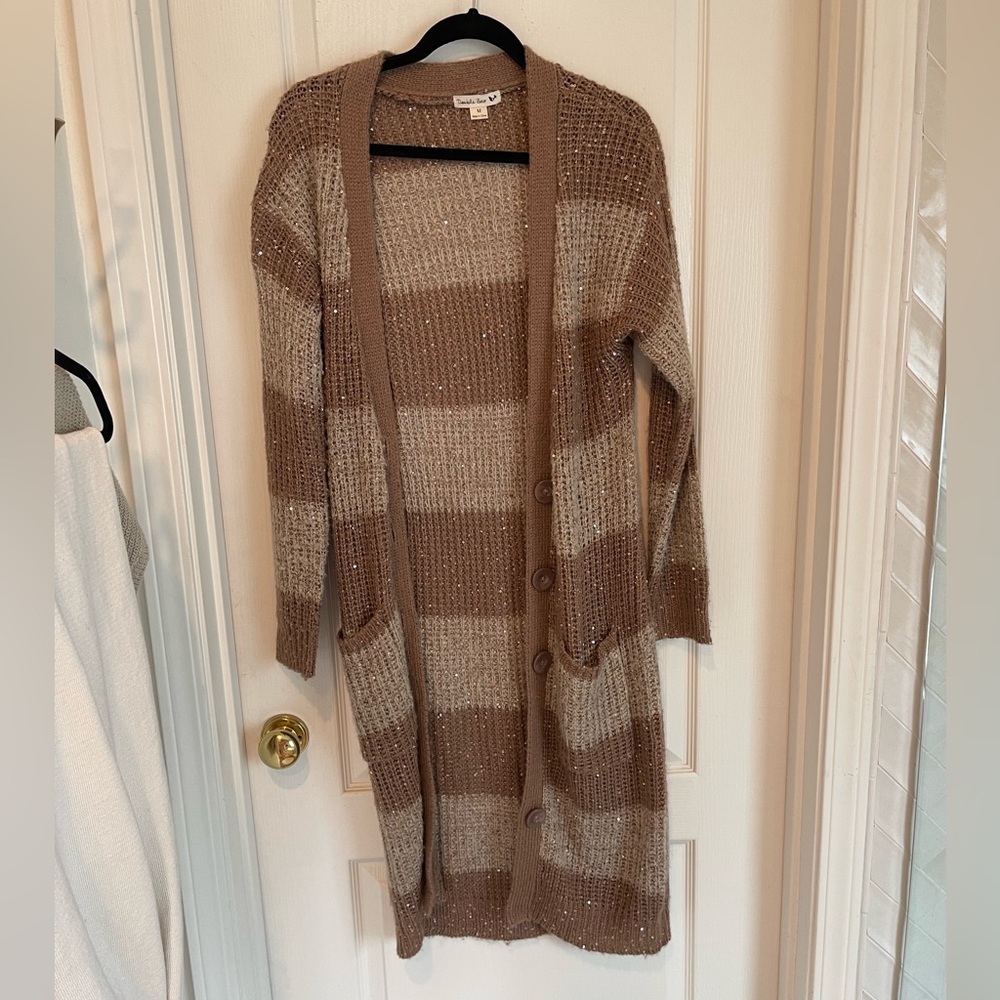 Sweater - Picture 2 of 3